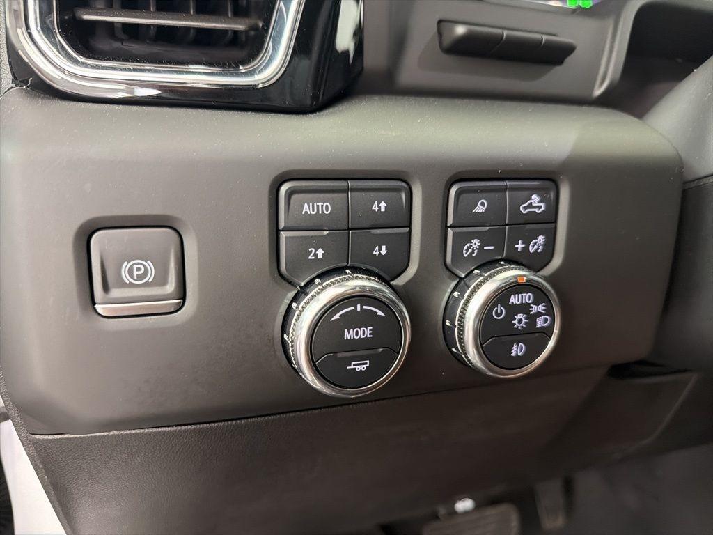 GMC Sierra 1500 4WD Crew Cab 147" Denali Ultimate 2024