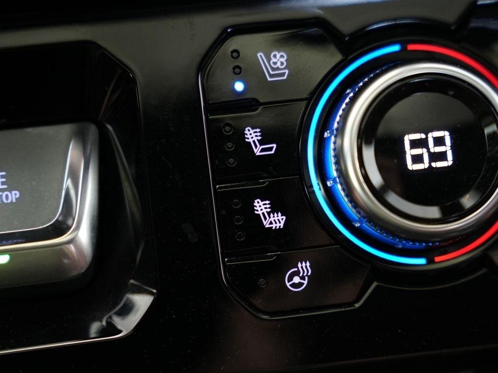 GMC Sierra 1500 4WD Crew Cab 147" Denali Ultimate 2024