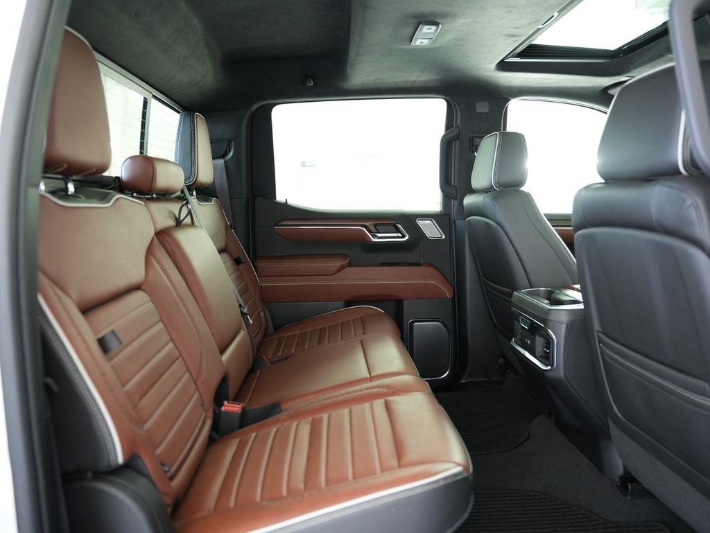 GMC Sierra 1500 4WD Crew Cab 147" Denali Ultimate 2024