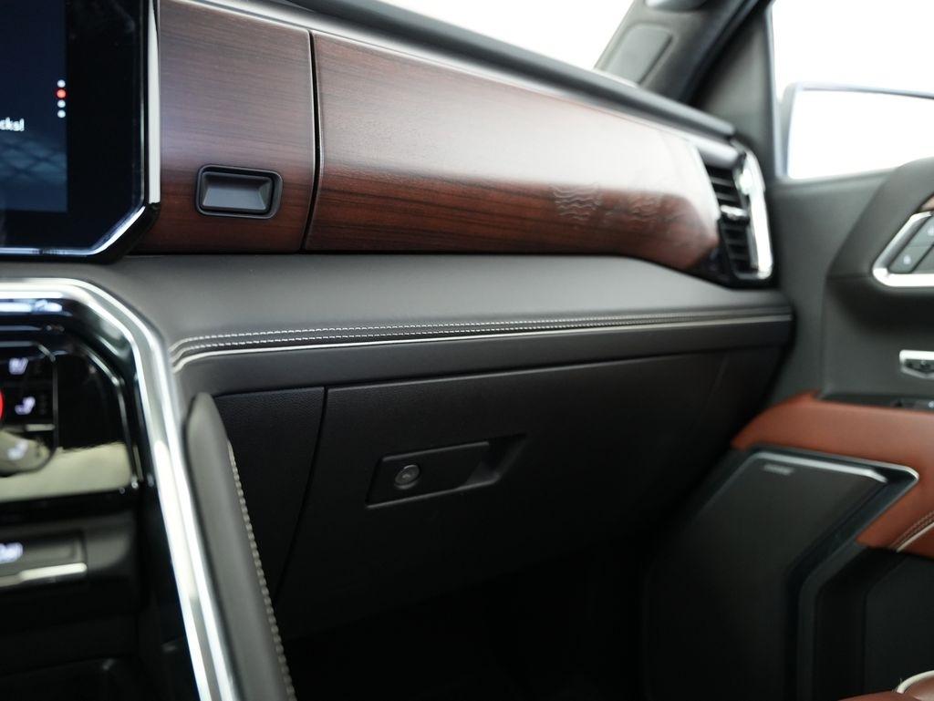 GMC Sierra 1500 4WD Crew Cab 147" Denali Ultimate 2024