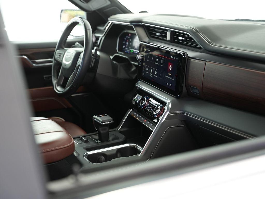 GMC Sierra 1500 4WD Crew Cab 147" Denali Ultimate 2024