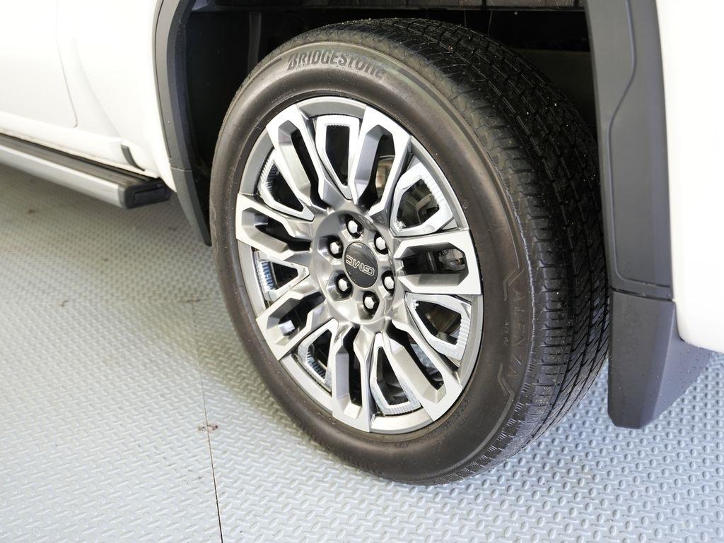 GMC Sierra 1500 4WD Crew Cab 147" Denali Ultimate 2024