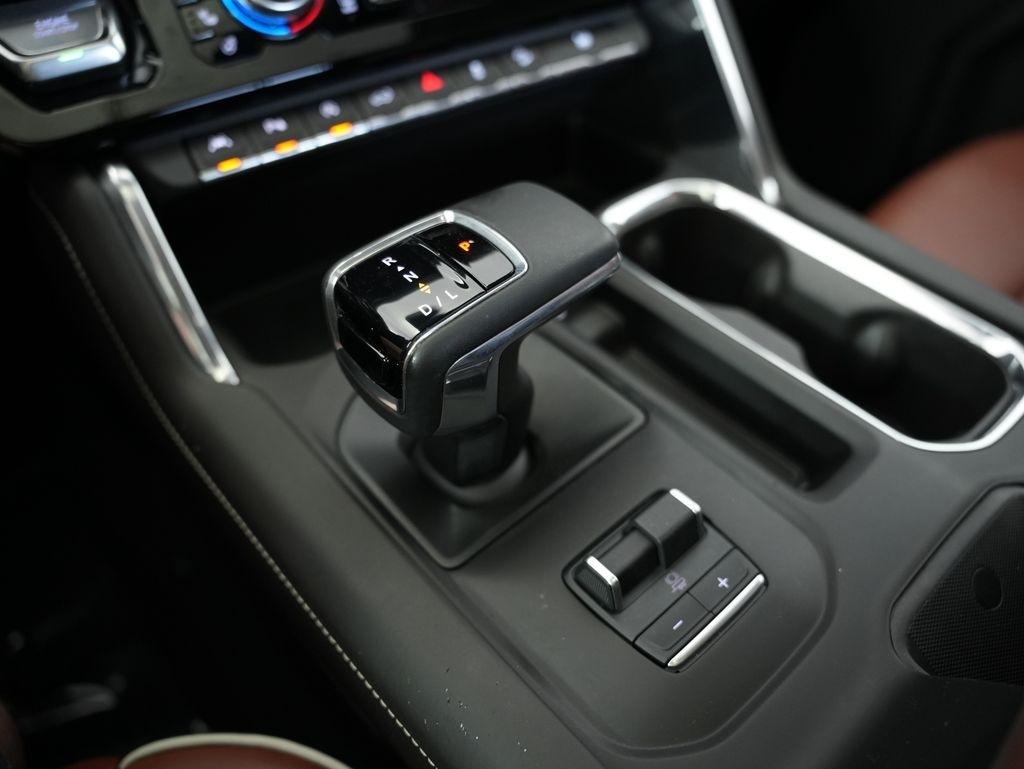 GMC Sierra 1500 4WD Crew Cab 147" Denali Ultimate 2024