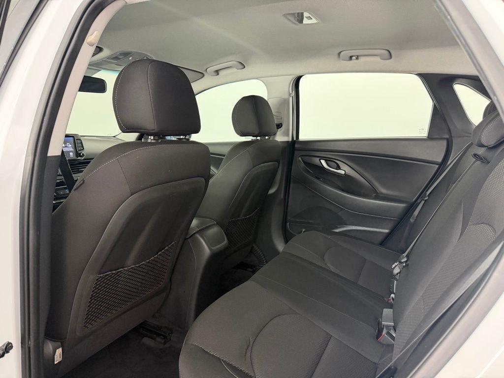 Hyundai Elantra GT Auto 2020