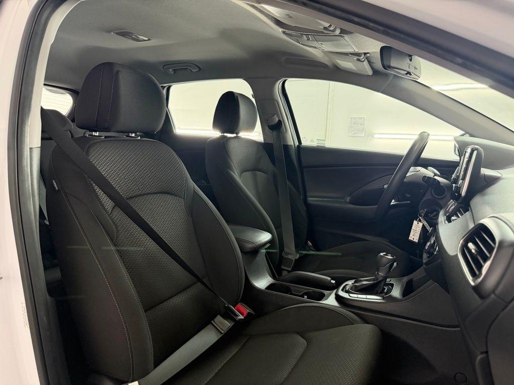 Hyundai Elantra GT Auto 2020