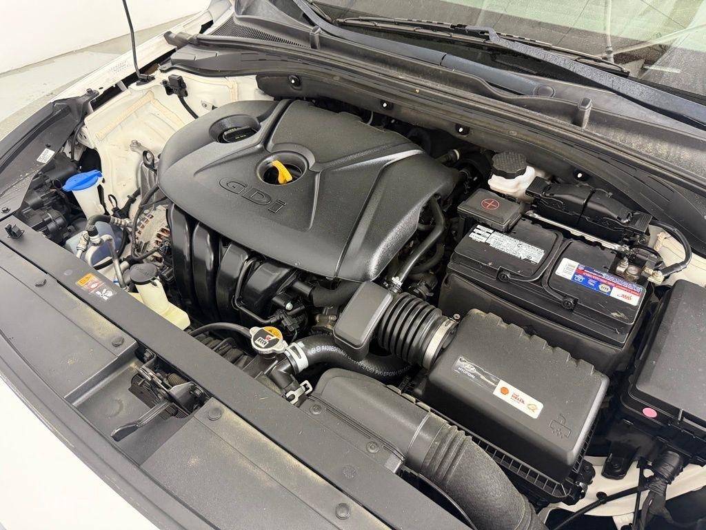 Hyundai Elantra GT Auto 2020