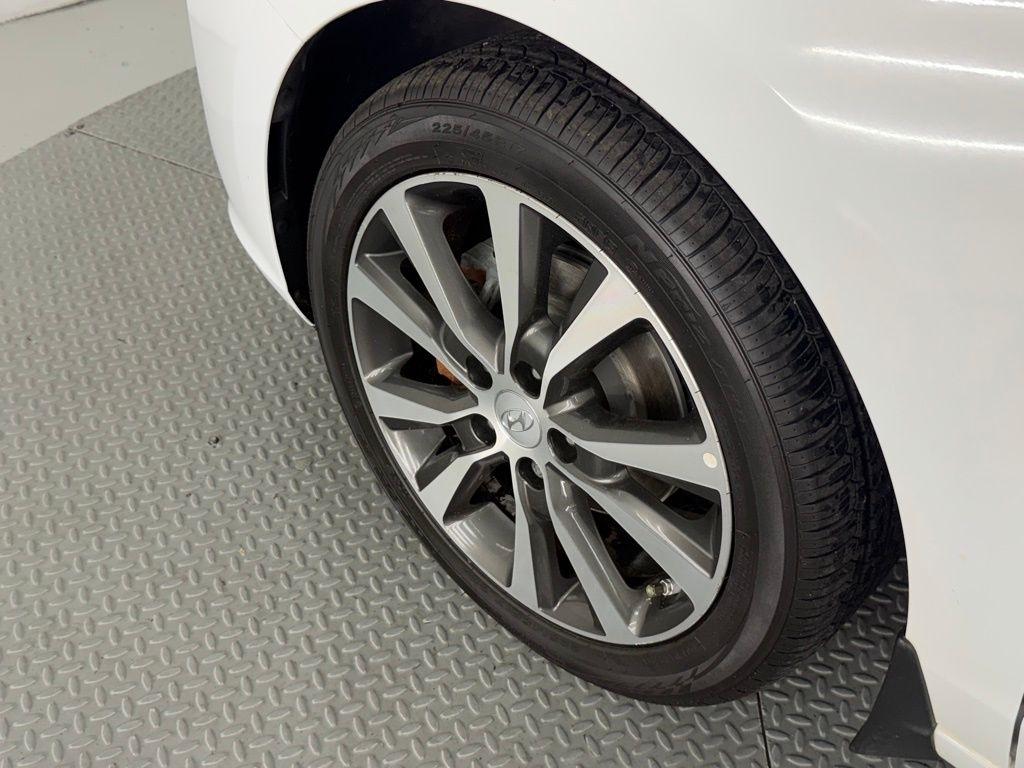 Hyundai Elantra GT Auto 2020