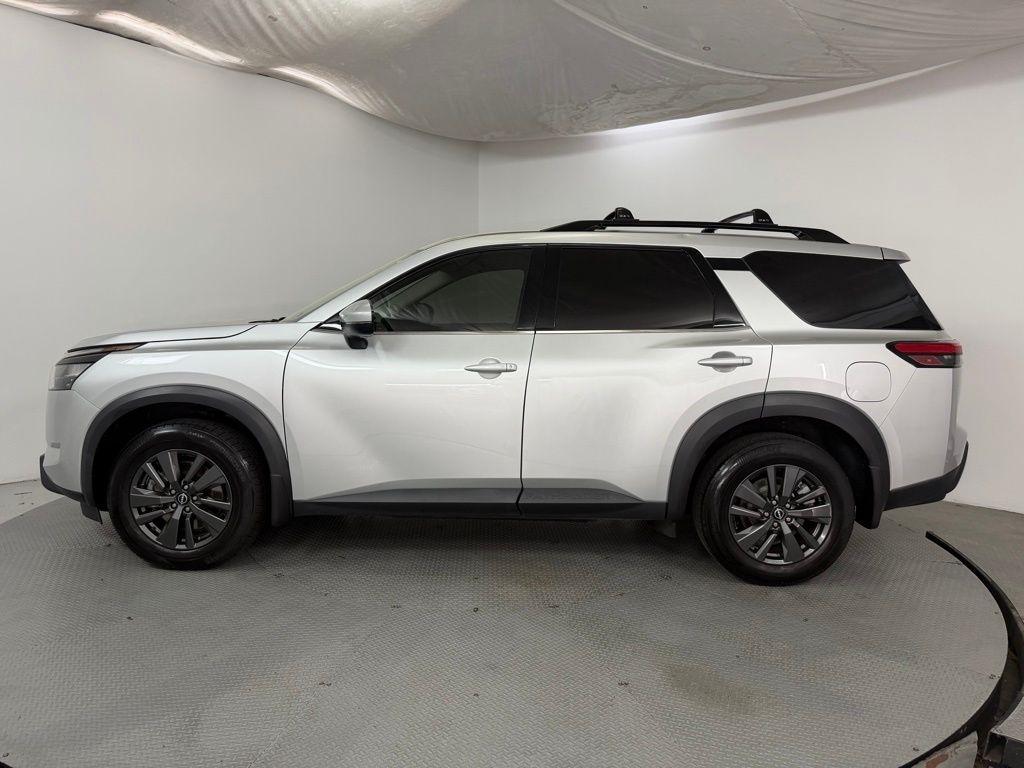 Nissan Pathfinder SV 2WD 2023