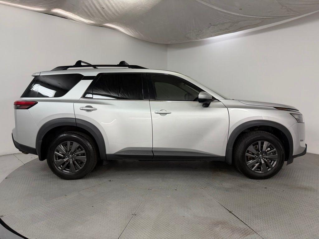 Nissan Pathfinder SV 2WD 2023