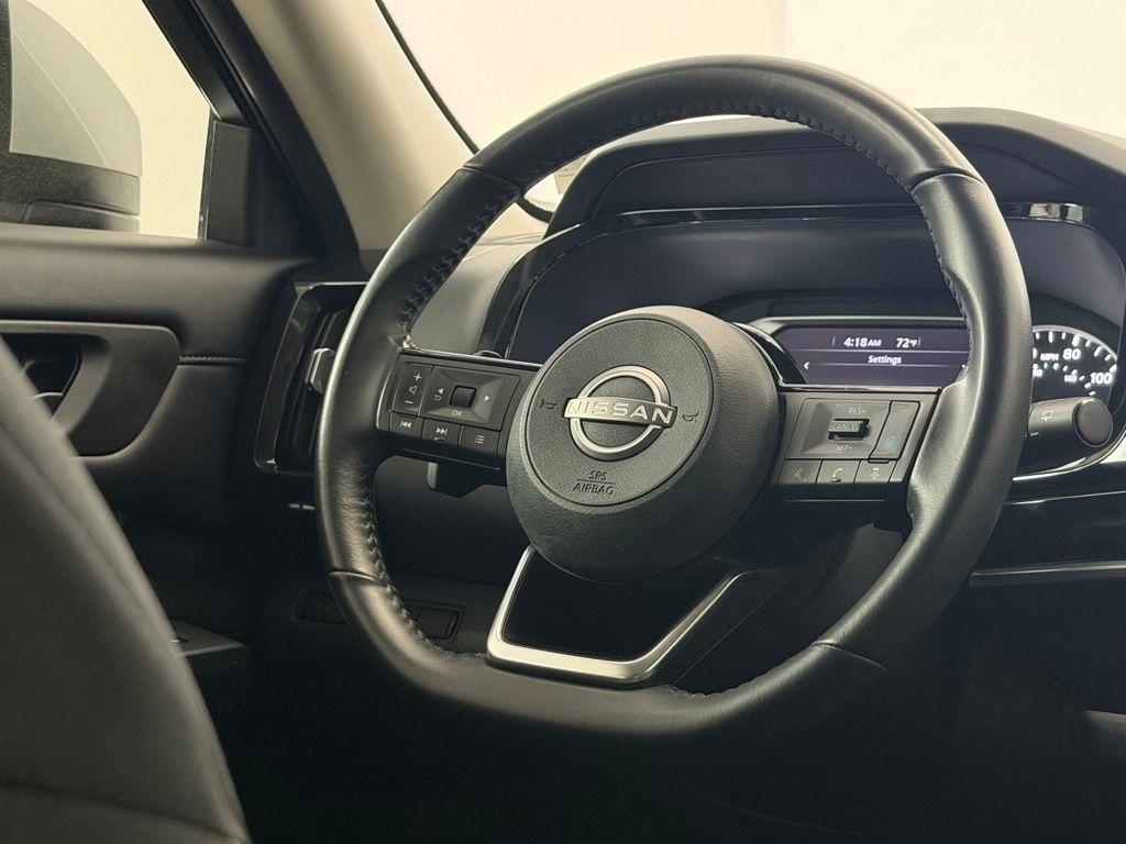 Nissan Pathfinder SV 2WD 2023