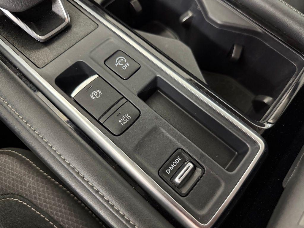 Nissan Pathfinder SV 2WD 2023