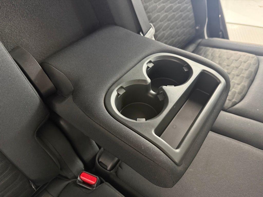 Nissan Pathfinder SV 2WD 2023