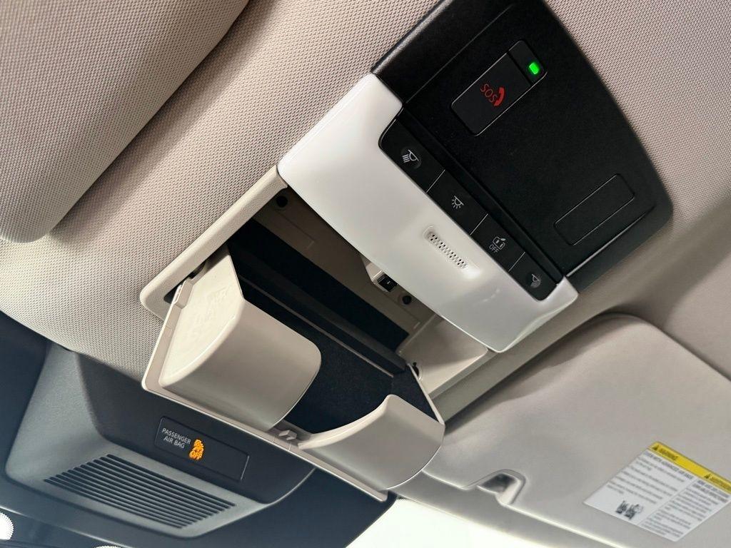 Nissan Pathfinder SV 2WD 2023