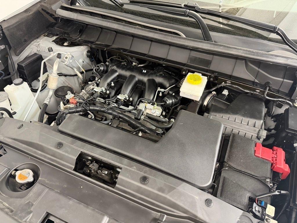 Nissan Pathfinder SV 2WD 2023