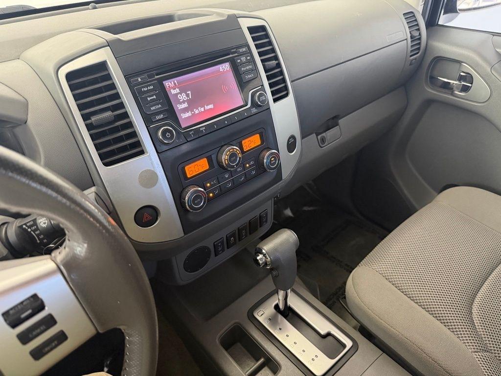 Nissan Frontier Crew Cab 4x2 SV V6 Auto 2018