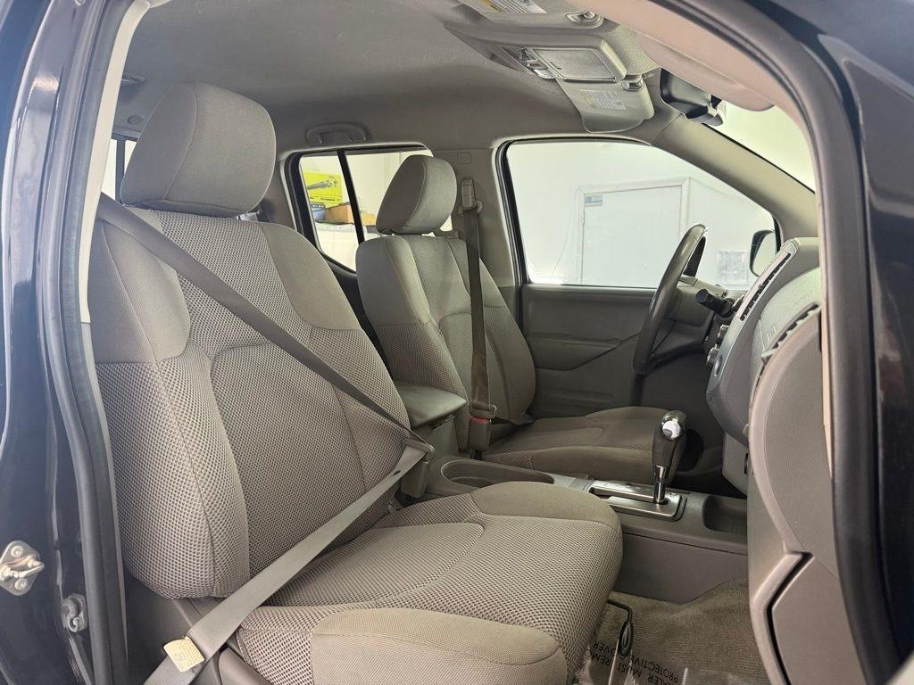 Nissan Frontier Crew Cab 4x2 SV V6 Auto 2018