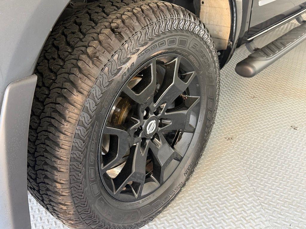 Nissan Frontier Crew Cab 4x2 SV V6 Auto 2018