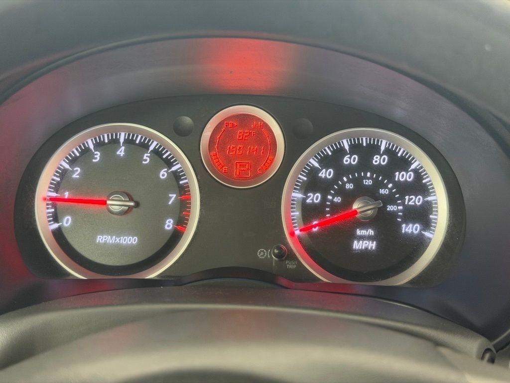 Nissan Sentra 4dr Sdn I4 CVT 2.0 SR 2011