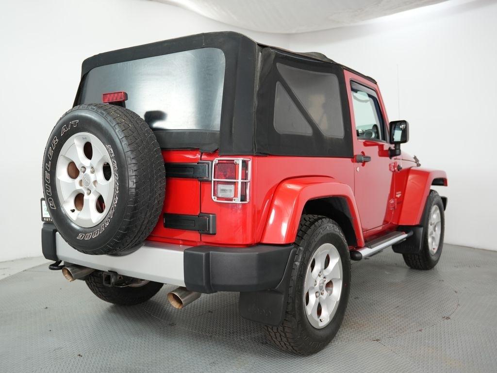 Jeep Wrangler 4WD 2dr Sahara 2014