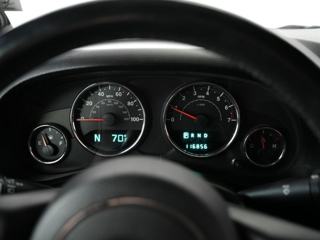 Jeep Wrangler 4WD 2dr Sahara 2014