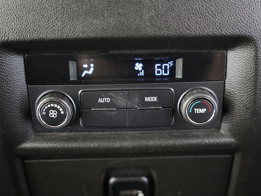 Chevrolet Traverse FWD 4dr LT Cloth w/1LT 2018