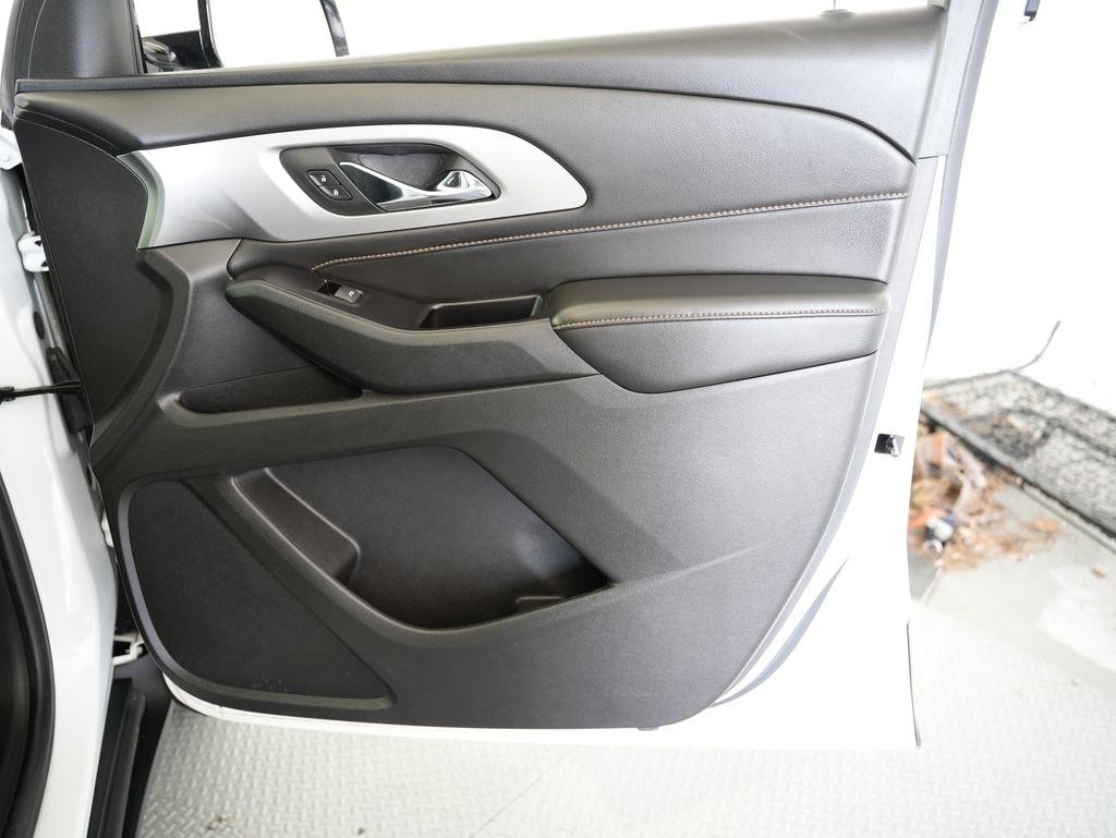 Chevrolet Traverse FWD 4dr LT Cloth w/1LT 2018