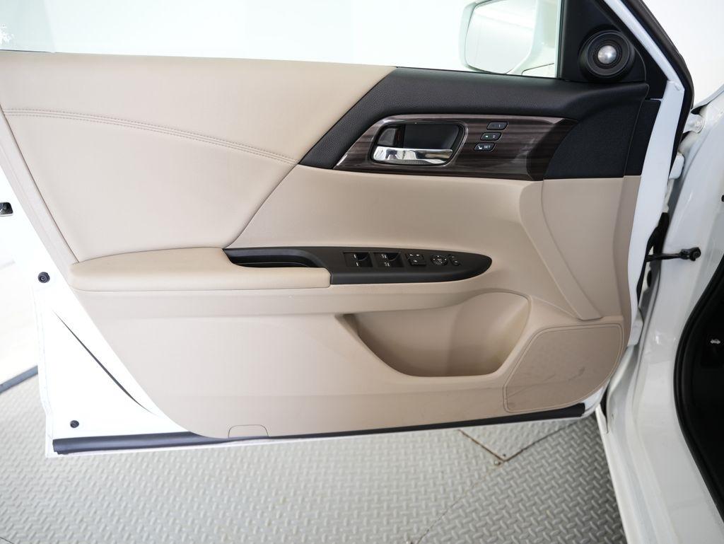 Honda Accord Sedan 4dr I4 CVT EX-L 2016