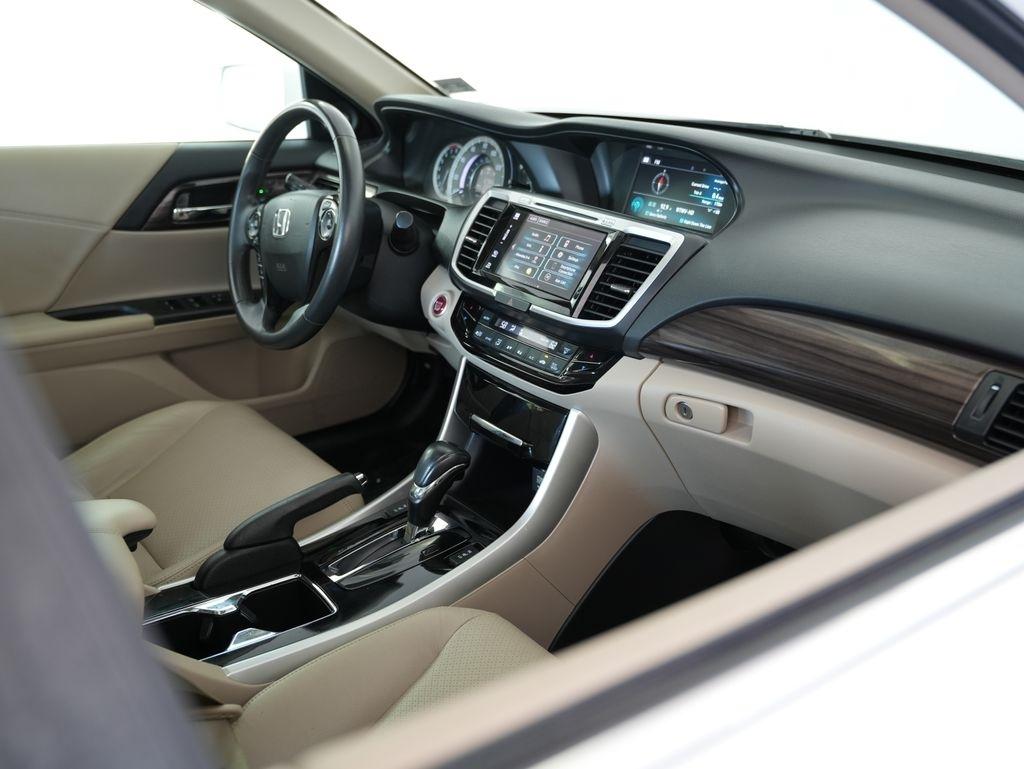 Honda Accord Sedan 4dr I4 CVT EX-L 2016