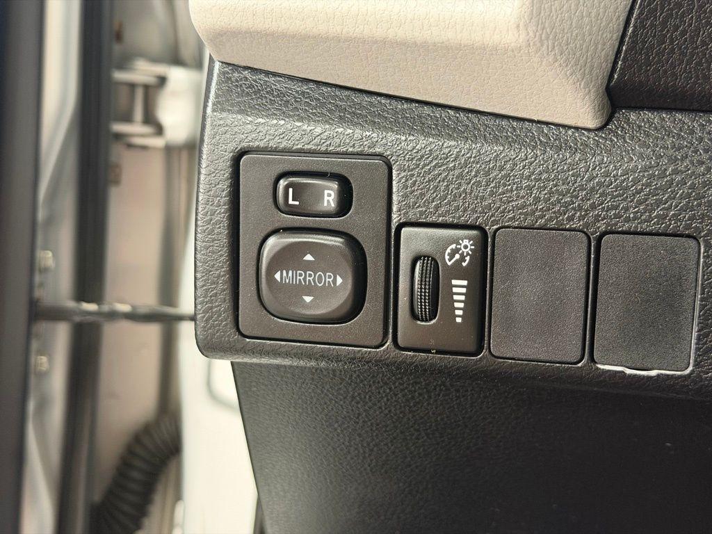 Toyota Corolla 4dr Sdn CVT S w/Special Edition Pkg (Natl) 2016