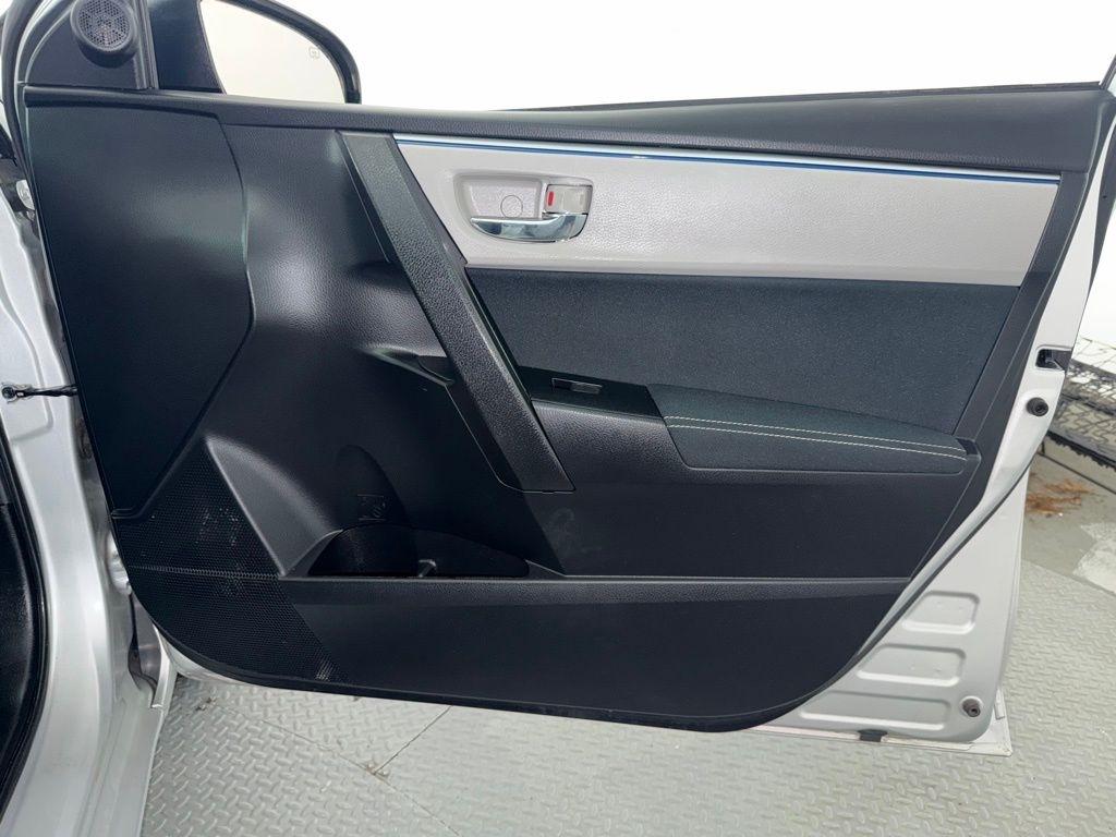 Toyota Corolla 4dr Sdn CVT S w/Special Edition Pkg (Natl) 2016