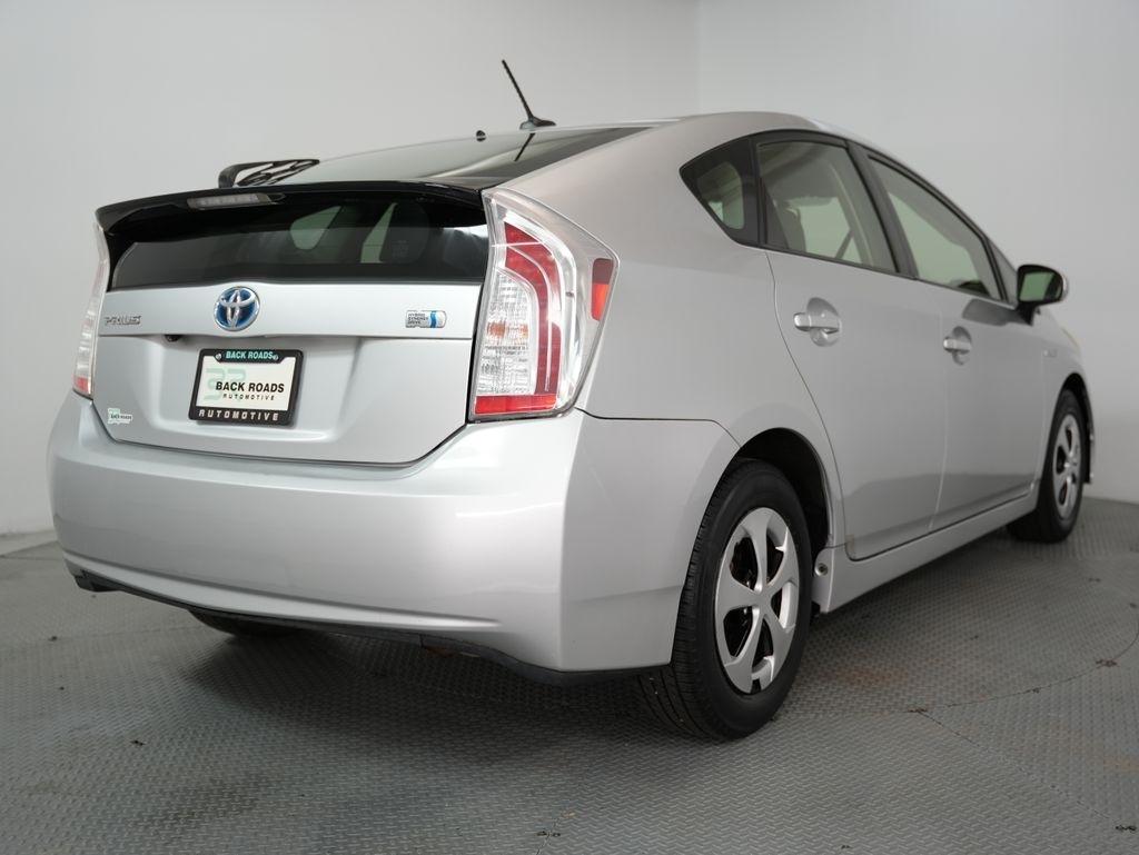 Toyota Prius 5dr HB Three (Natl) 2012