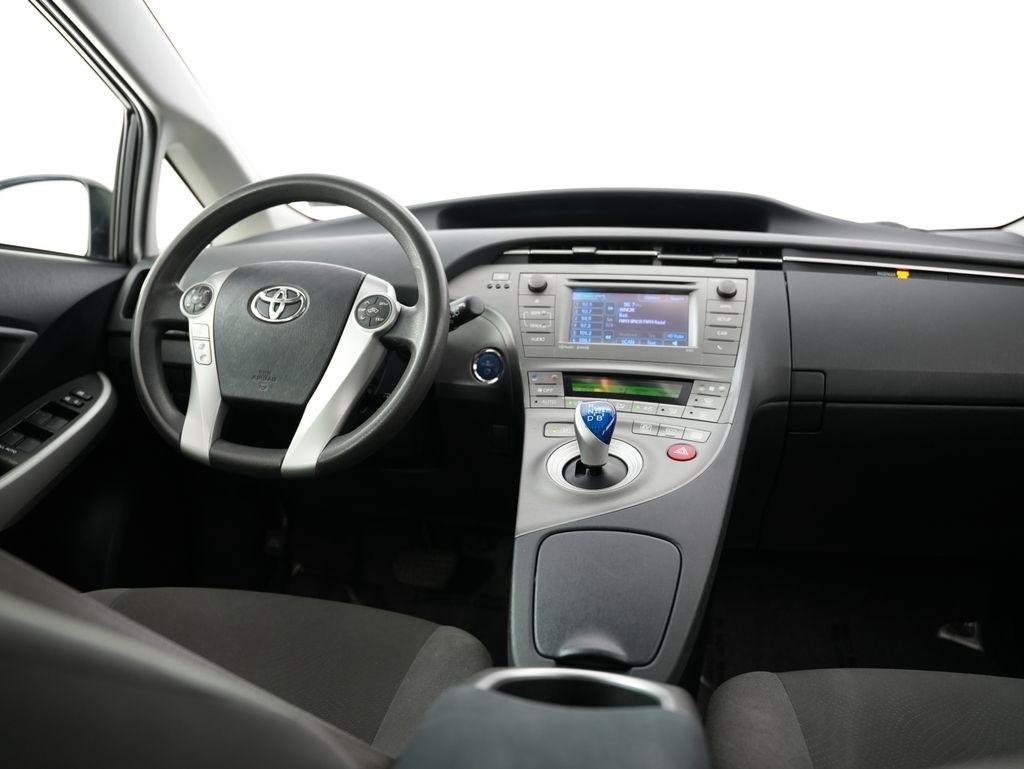 Toyota Prius 5dr HB Three (Natl) 2012