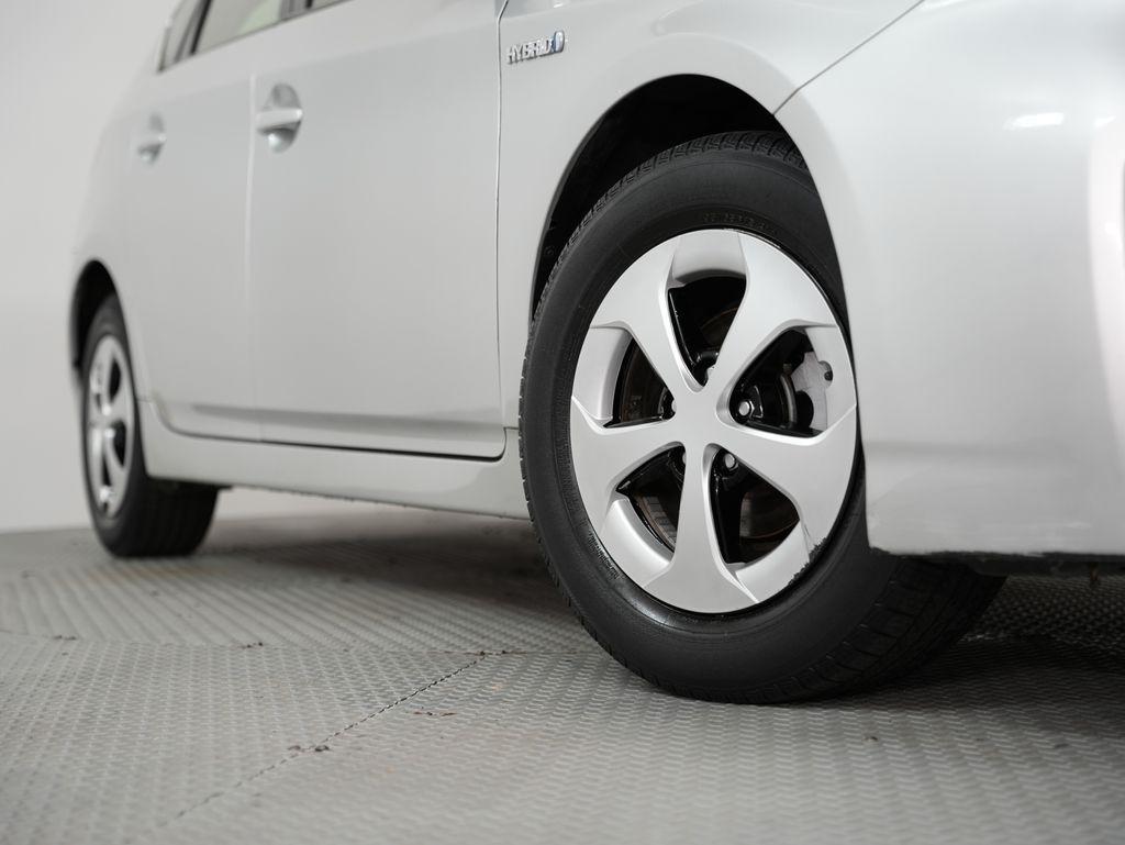 Toyota Prius 5dr HB Three (Natl) 2012