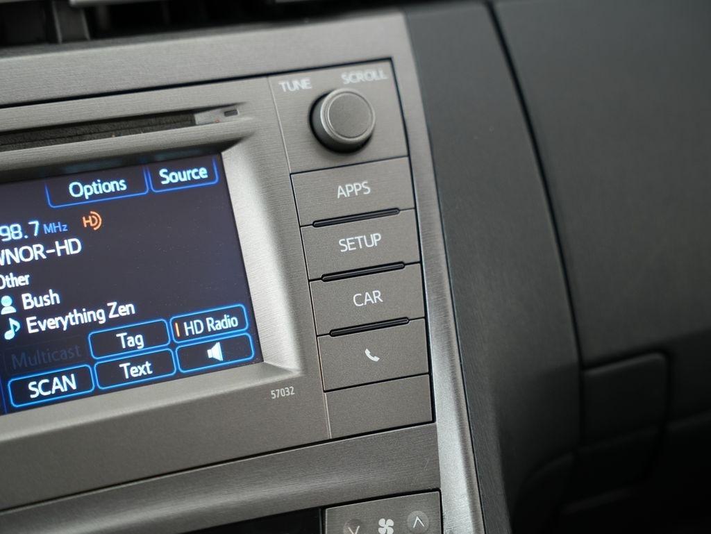 Toyota Prius 5dr HB Three (Natl) 2012