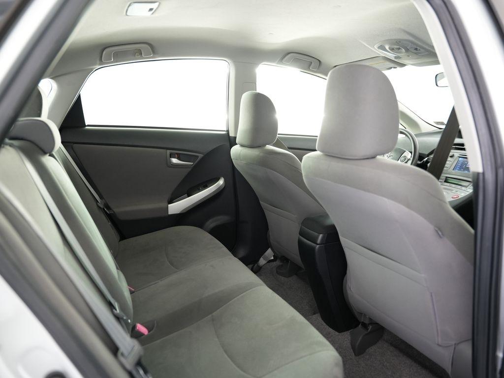 Toyota Prius 5dr HB Three (Natl) 2012