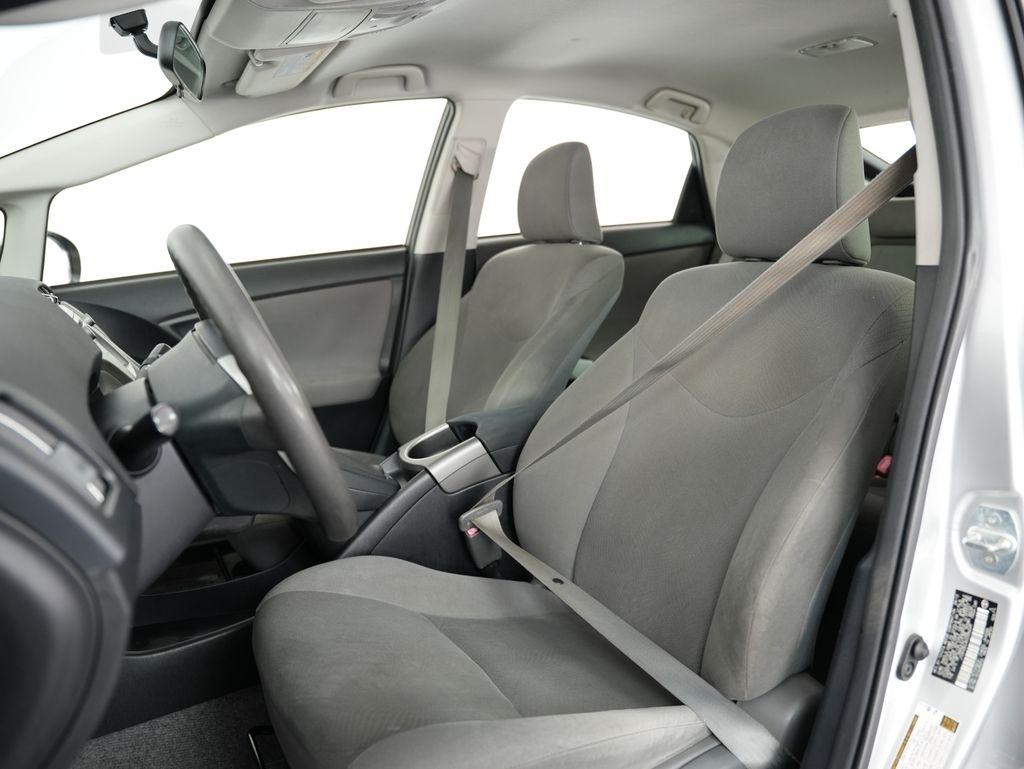 Toyota Prius 5dr HB Three (Natl) 2012