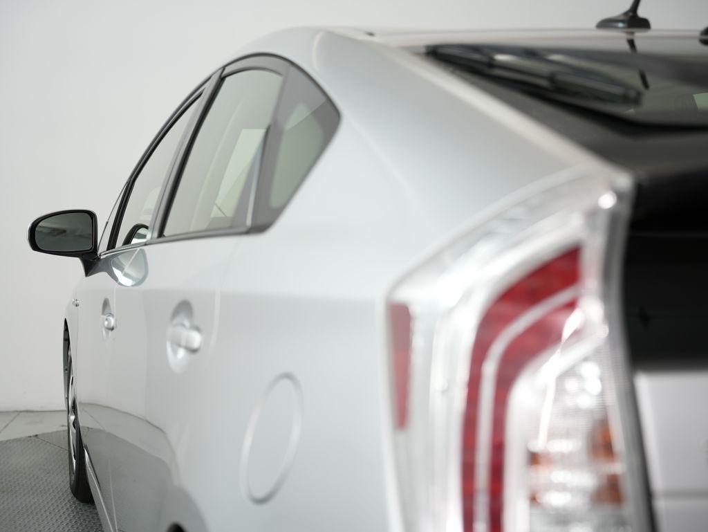 Toyota Prius 5dr HB Three (Natl) 2012