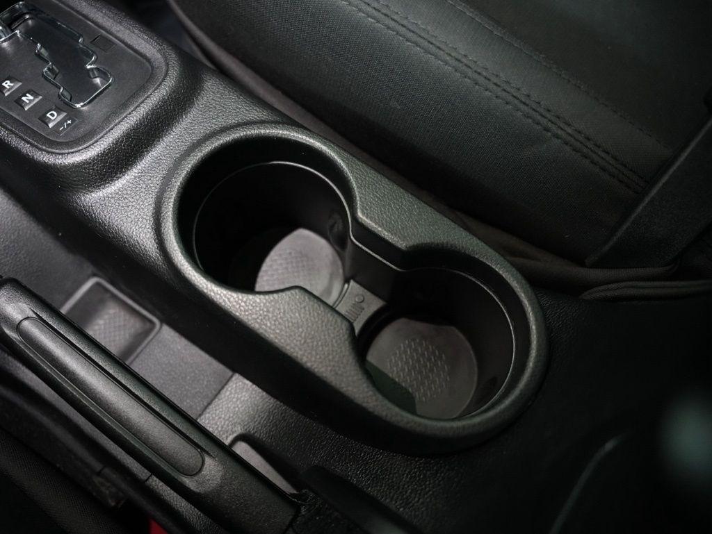 Jeep Wrangler 4WD 2dr Willys Wheeler 2016