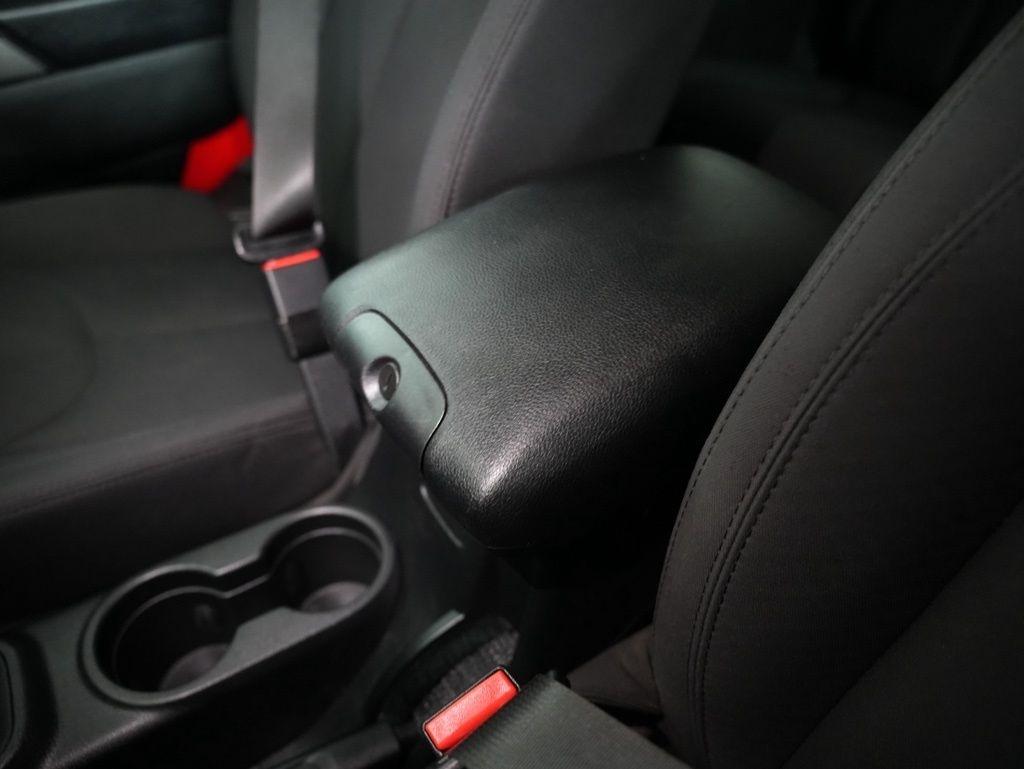 Jeep Wrangler 4WD 2dr Willys Wheeler 2016