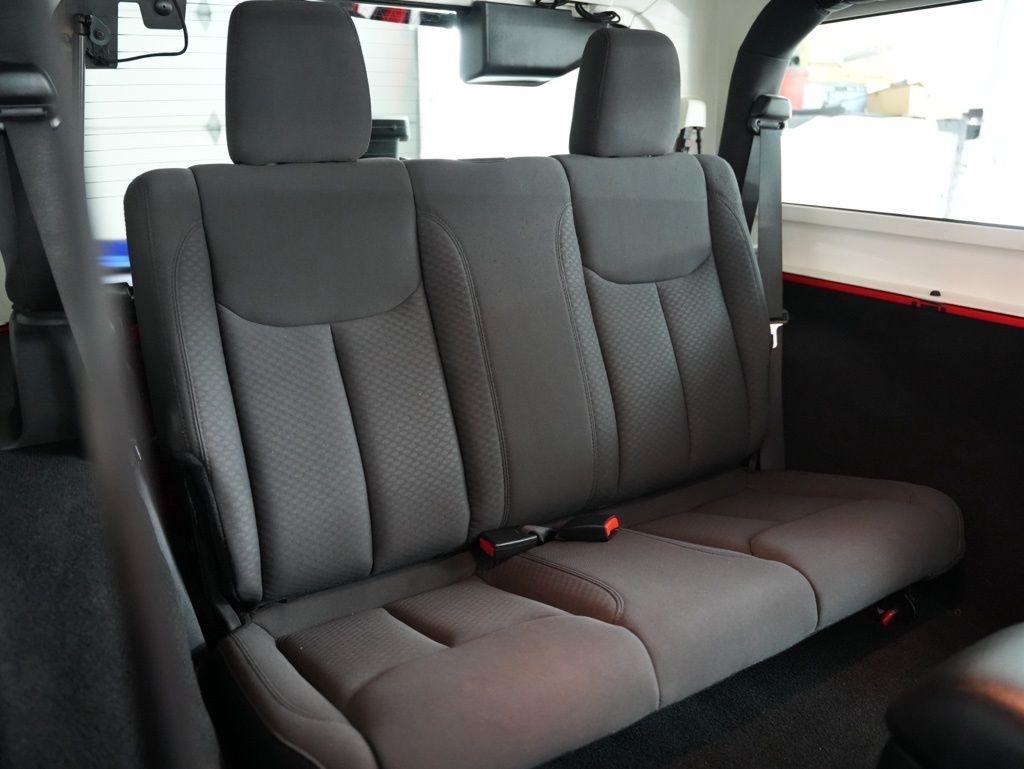 Jeep Wrangler 4WD 2dr Willys Wheeler 2016