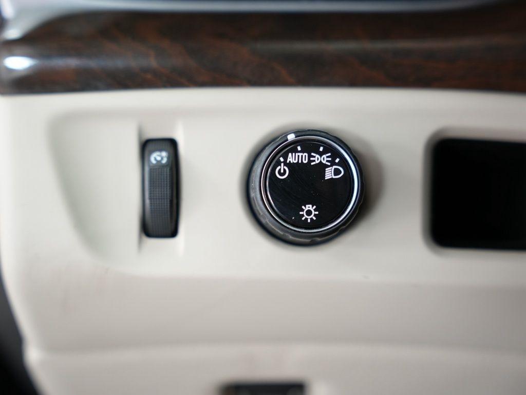 Cadillac Escalade 2WD 4dr Premium Luxury 2018