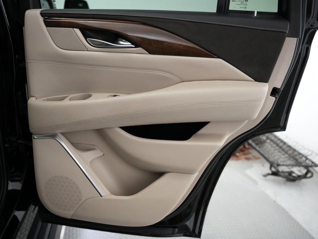 Cadillac Escalade 2WD 4dr Premium Luxury 2018