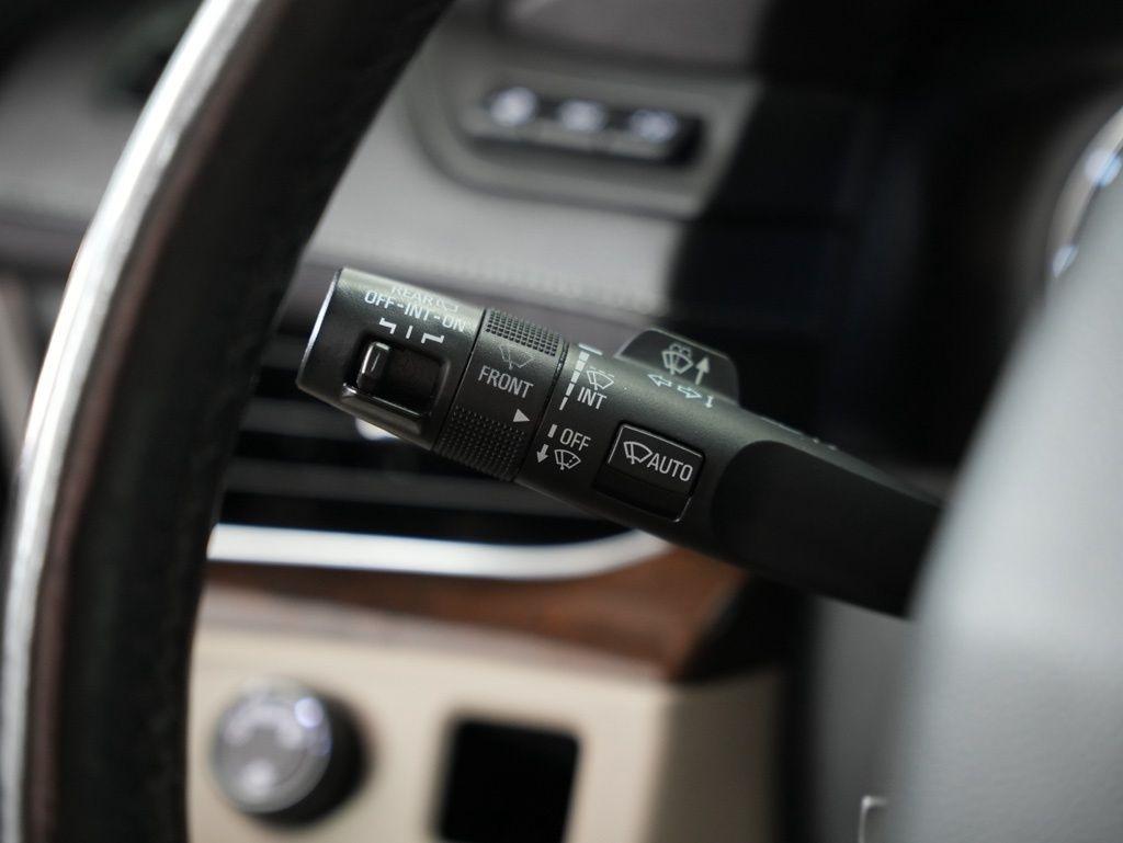 Cadillac Escalade 2WD 4dr Premium Luxury 2018