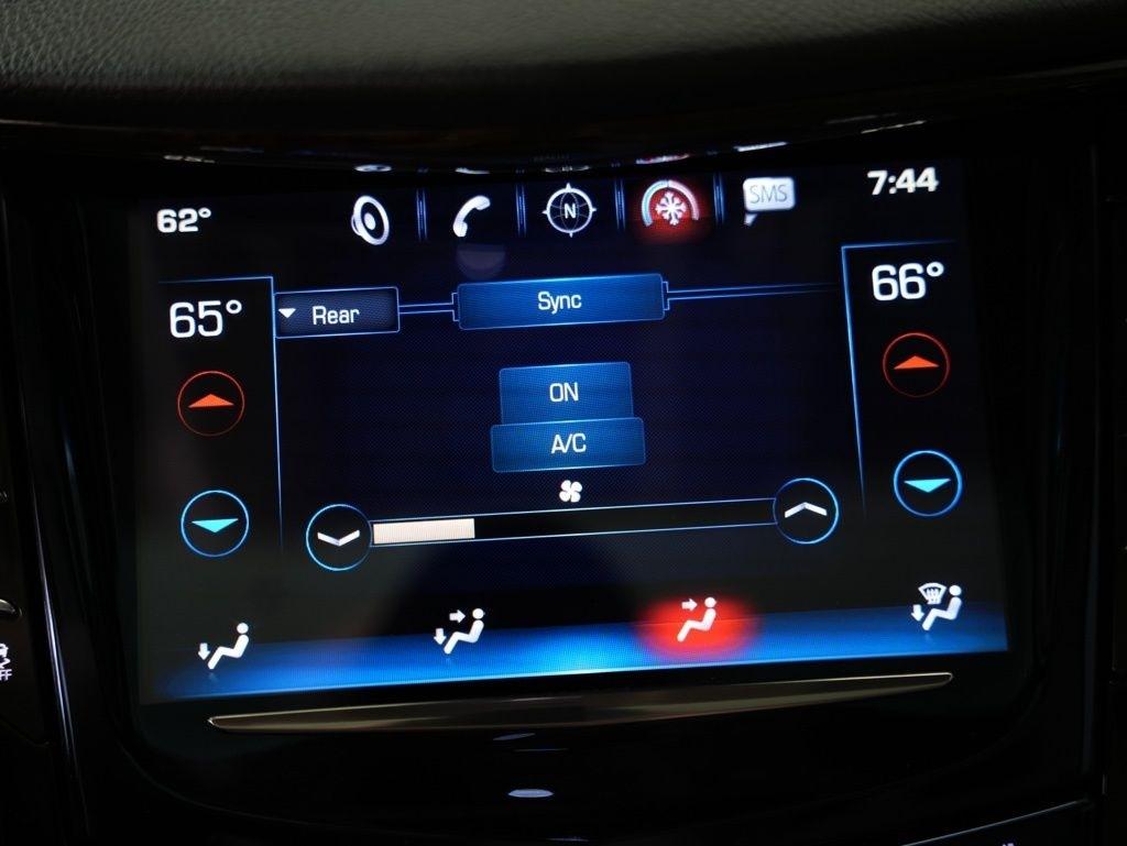 Cadillac Escalade 2WD 4dr Premium Luxury 2018