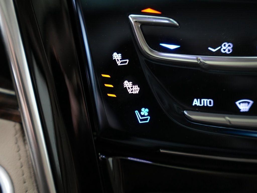 Cadillac Escalade 2WD 4dr Premium Luxury 2018