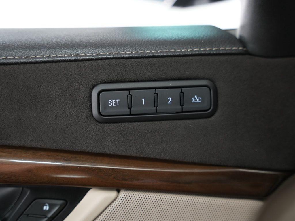 Cadillac Escalade 2WD 4dr Premium Luxury 2018