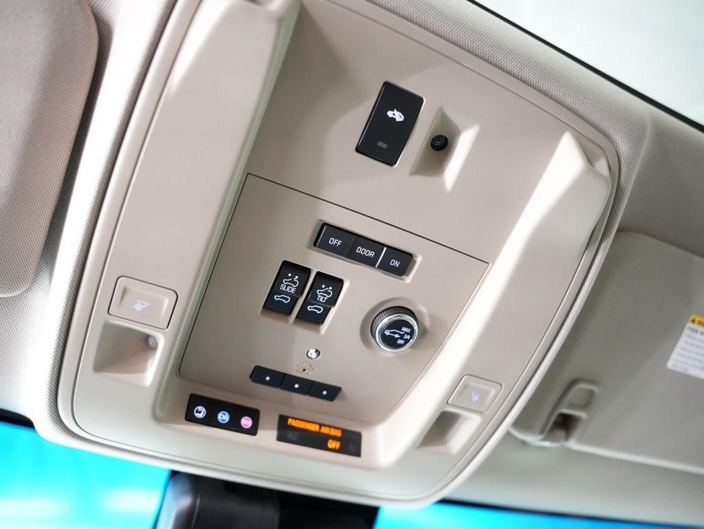 Cadillac Escalade 2WD 4dr Premium Luxury 2018