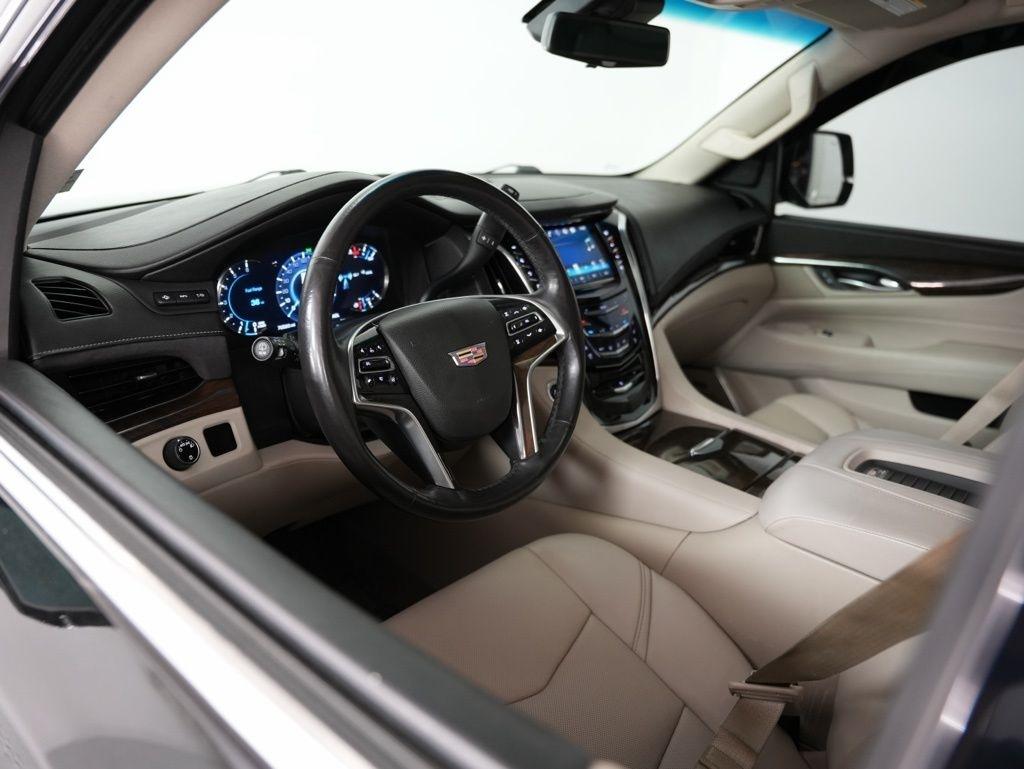 Cadillac Escalade 2WD 4dr Premium Luxury 2018