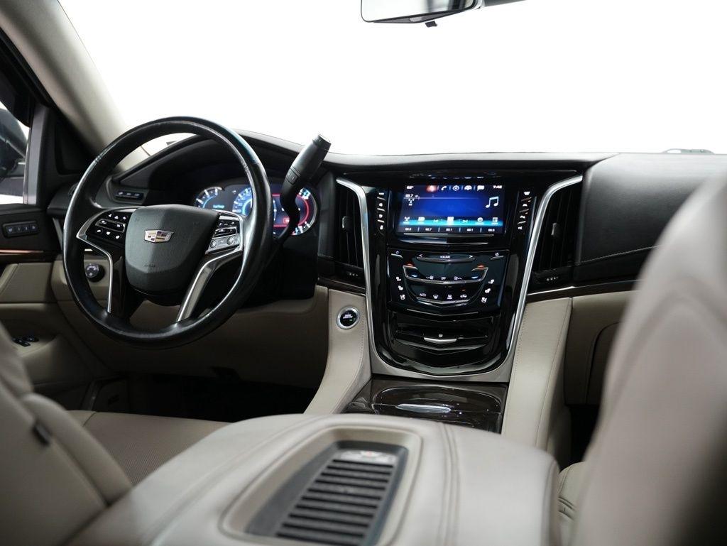 Cadillac Escalade 2WD 4dr Premium Luxury 2018