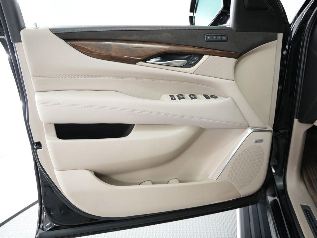 Cadillac Escalade 2WD 4dr Premium Luxury 2018